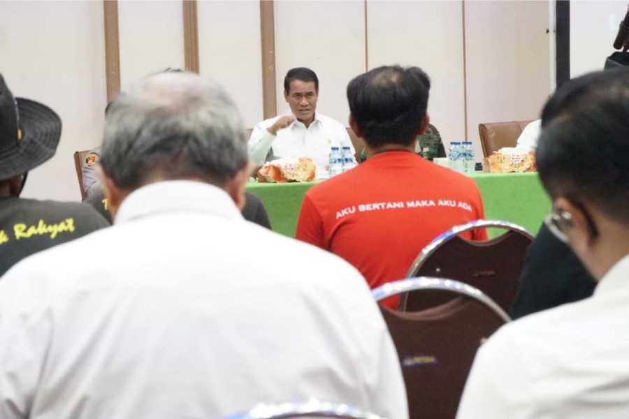 Mentan Jawab Aspirasi Petani Indramayu, Beri Solusi Cepat Masalah Pupuk dan Irigasi